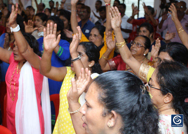 Grace Ministry Mangalore offered special prayers for Kerela Flood Victims at Prayer Center, Balmatta here on Friday 24, 2018 with the gathering. 